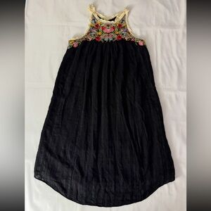 Anthropologie Akemi + Kin Black Floral Embroidered Flowy Midi